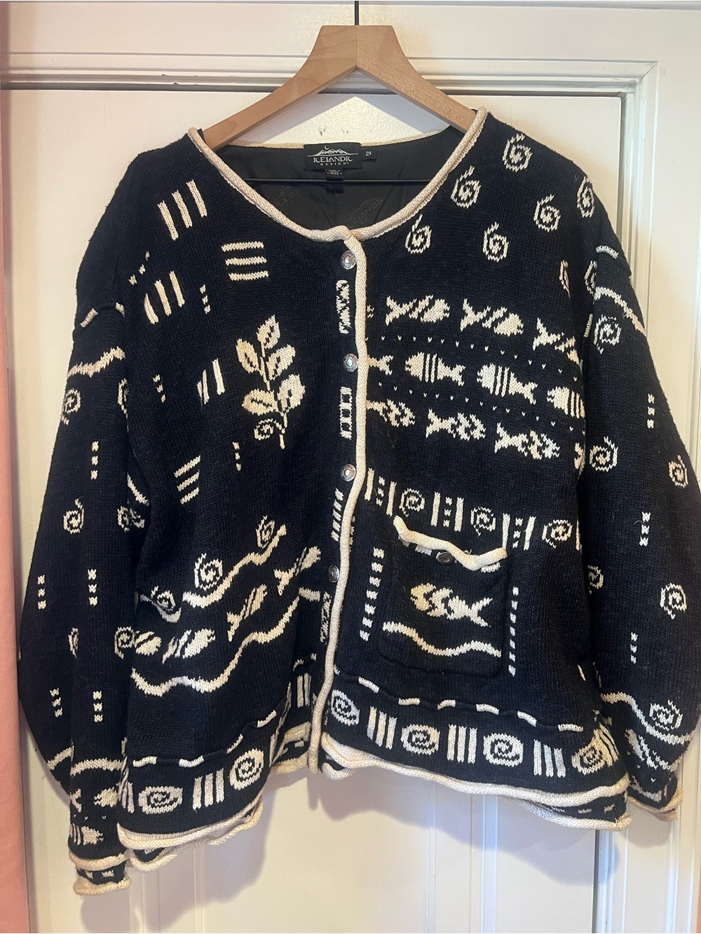 Icelandic Signature Women's Cardigan Sweater